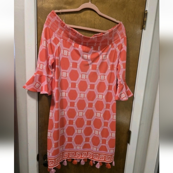 NWT Cabana Life Dress Sz L  Coral Geo Coverlex Smocked Off The Shoulder UPF 50+ - Picture 5 of 15